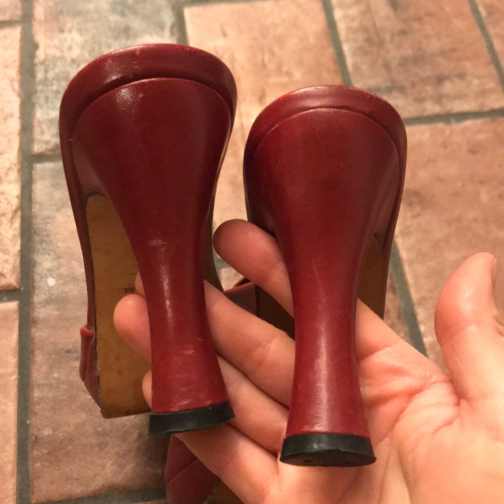 Charles David Red 4 inch High Heels Size 5.5 - Picture 8 of 8
